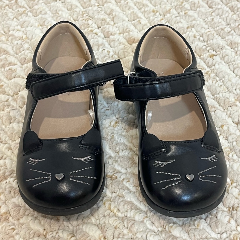 Black Cat Face Mary Jane Shoes from the Children’s Place